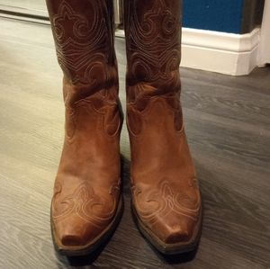 Ariat 7.5 women's boots